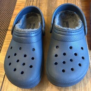 Crocs with lining
